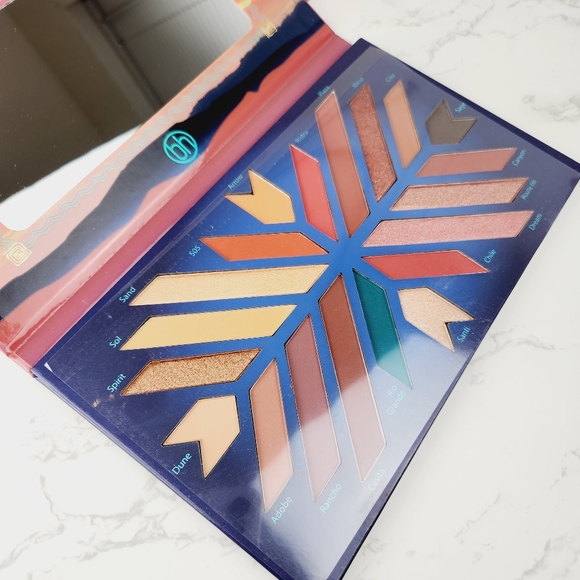 BH COSMETICS Santa Fe Eyeshadow Palette New In Box - Picture 2 of 6